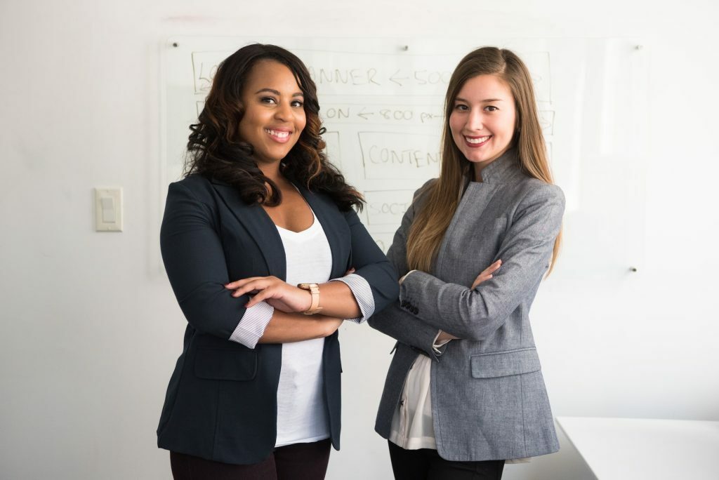 funciones-de-un-director-de-marketing-trabajadoras